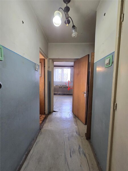Metrou Obor, garsoniera in bloc mixt
